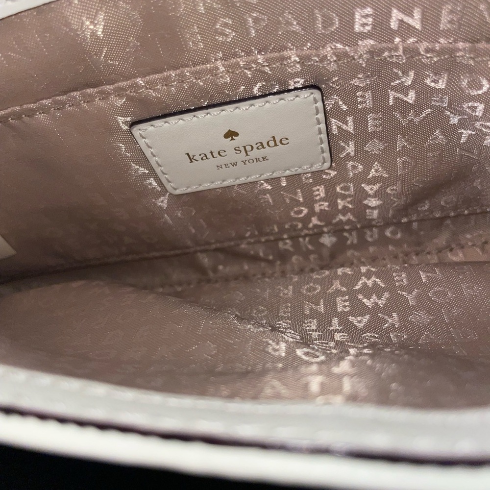 Kate Spade Wallet - Picture 2 of 2